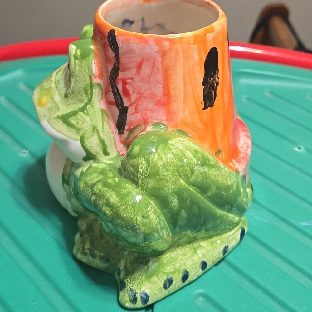 N/A colorful frog